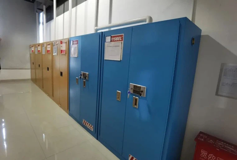 Waste Liquid Collection Cabinets 2 Waste Liquid Collection Cabinets 2