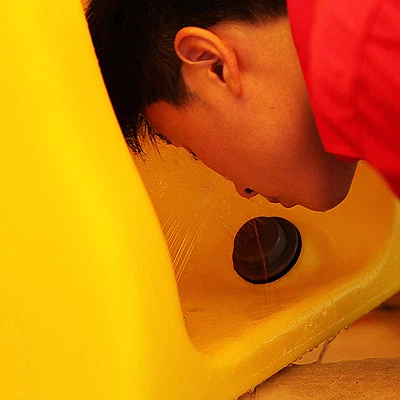 Sistema portàtil de rentat d'ulls i estació de dutxa de seguretat